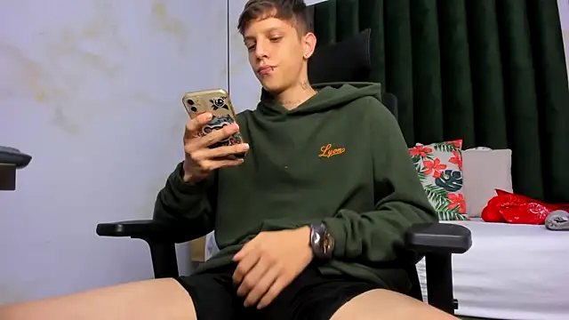 Snapshot of Adam_hard_ chatting on 5, 3, 2025 Adam hard  online show from 5, 3, 2025