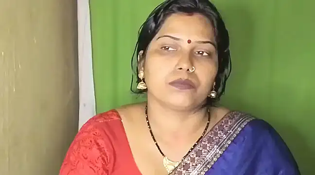 Snapshot of mamoni91 chatting on 5, 2, 2025 mamoni91 online show from 5, 2, 2025