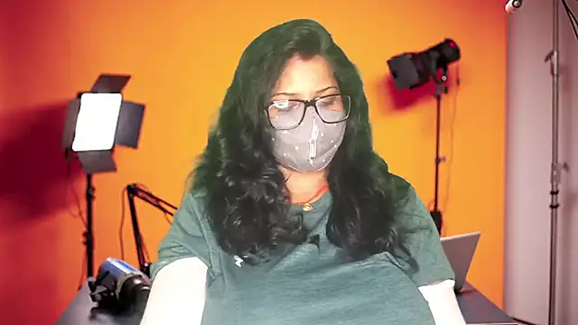 Snapshot of mamoni91 chatting on 9, 9, 2025 mamoni91 online show from 9, 9, 2025