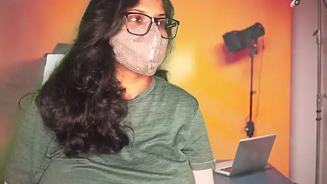 Snapshot of mamoni91 chatting on 7, 10, 2025 mamoni91 online show from 7, 10, 2025