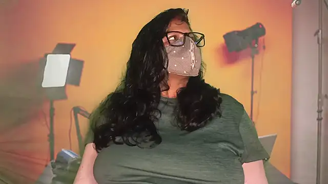 Snapshot of mamoni91 chatting on 11, 10, 2025 mamoni91 online show from 11, 10, 2025