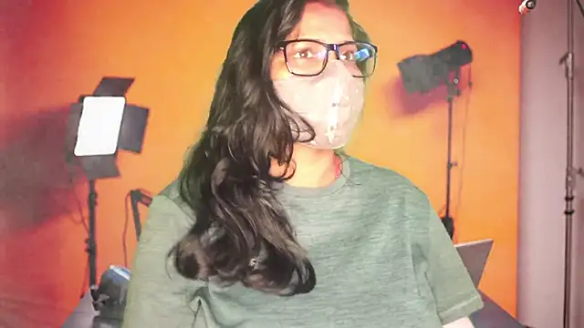 Snapshot of mamoni91 chatting on 13, 10, 2025 mamoni91 online show from 13, 10, 2025