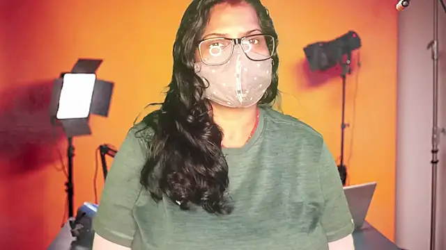 Snapshot of mamoni91 chatting on 28, 10, 2025 mamoni91 online show from 28, 10, 2025