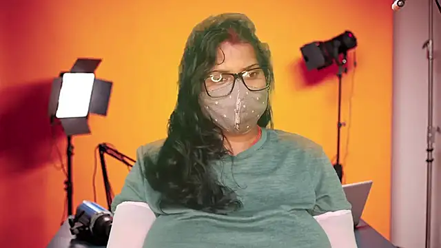 Snapshot of mamoni91 chatting on 16, 11, 2025 mamoni91 online show from 16, 11, 2025