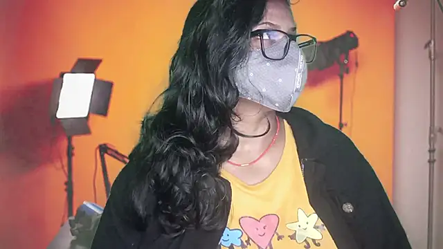 Snapshot of mamoni91 chatting on 23, 11, 2025 mamoni91 online show from 23, 11, 2025