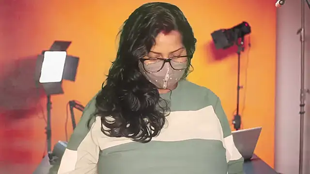 Snapshot of mamoni91 chatting on 25, 11, 2025 mamoni91 online show from 25, 11, 2025