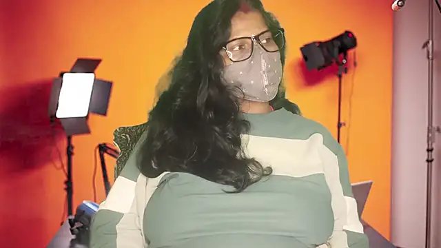 Snapshot of mamoni91 chatting on 27, 11, 2025 mamoni91 online show from 27, 11, 2025