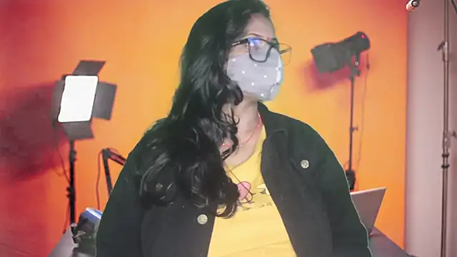 Snapshot of mamoni91 chatting on 3, 12, 2025 mamoni91 online show from 3, 12, 2025