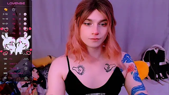 Snapshot of Alice_Hells chatting on 29, 11, 2025 Alice Hells online show from 29, 11, 2025