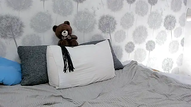 EngelFugler online show from 18, 1, 2025