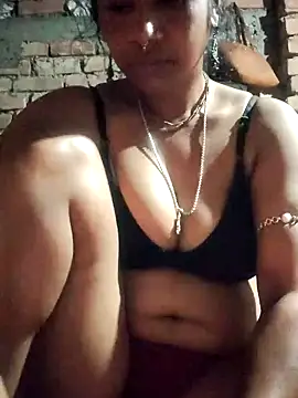 Snapshot of Hotty-dola chatting on 25, 12, 2024 Hotty-dola online show from 25, 12, 2024