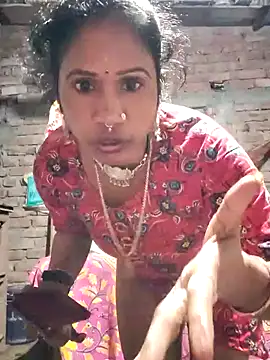 Snapshot of Hotty-dola chatting on 27, 12, 2024 Hotty-dola online show from 27, 12, 2024
