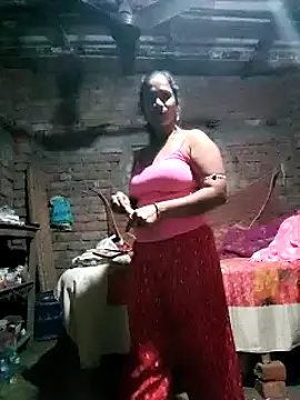Snapshot of Hotty-dola chatting on 2, 1, 2025 Hotty-dola online show from 2, 1, 2025