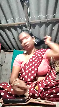 Snapshot of Hotty-dola chatting on 2, 3, 2025 Hotty-dola online show from 2, 3, 2025