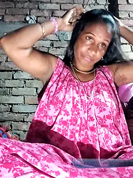 Snapshot of Hotty-dola chatting on 16, 9, 2025 Hotty-dola online show from 16, 9, 2025