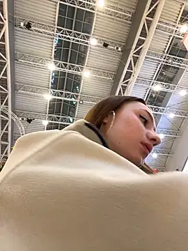 Lia  Love online show from 10, 12, 2024