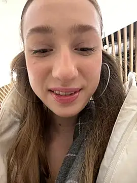 Lia  Love online show from 12, 2, 2025