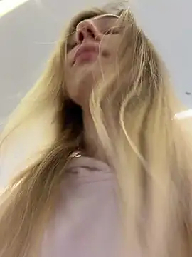 Lia  Love online show from 8, 1, 2026