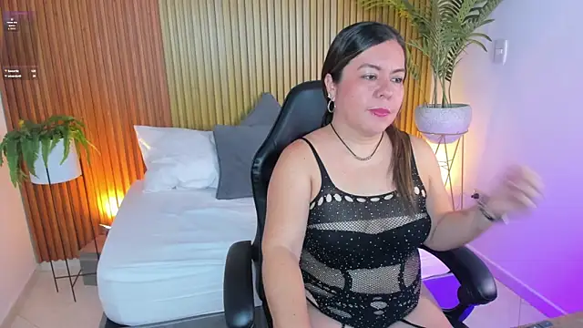 Snapshot of nahia_13 chatting on 2, 7, 2026 nahia 13 online show from 2, 7, 2026