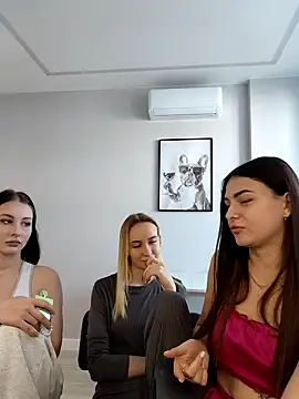 ShySonya online show from 8, 11, 2025