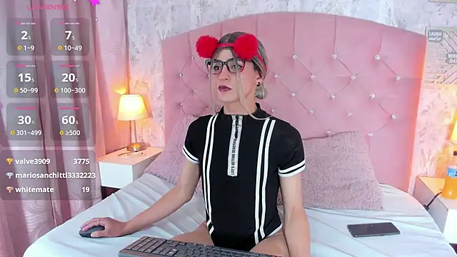 Snapshot of blaiine_colfer chatting on 2, 3, 2025 blaiine colfer online show from 2, 3, 2025