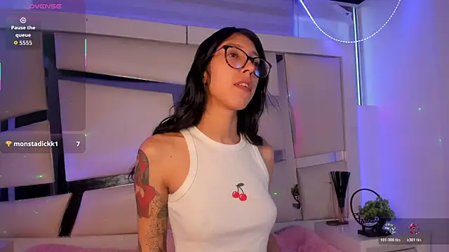 Snapshot of Mis__lola chatting on 29, 11, 2025 Mis lola online show from 29, 11, 2025