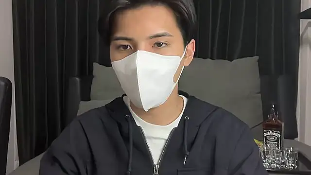 Snapshot of Lio_kun chatting on 18, 4, 2026 Lio kun online show from 18, 4, 2026