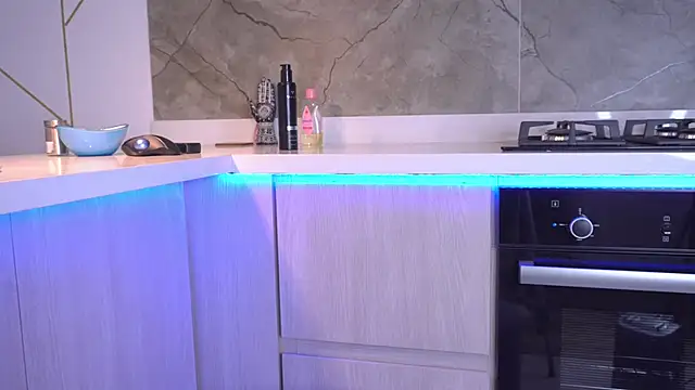 Snapshot of b3llaspringg chatting on 22, 2, 2025 b3llaspringg online show from 22, 2, 2025