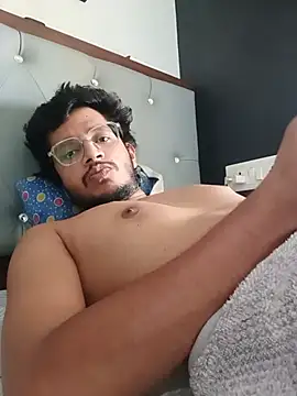 Snapshot of skinnyyyyyyyyy chatting on 24, 7, 2026 skinnyyyyyyyyy online show from 24, 7, 2026