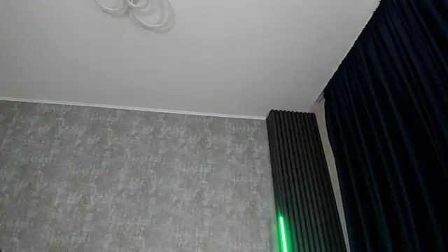 Milla Heart online show from 21, 2, 2025