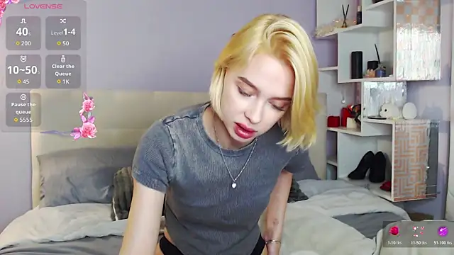 White Lioness online show from 21, 10, 2025