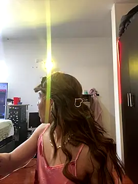 Snapshot of Rouse_Hilton chatting on 23, 10, 2025 Rouse Hilton online show from 23, 10, 2025