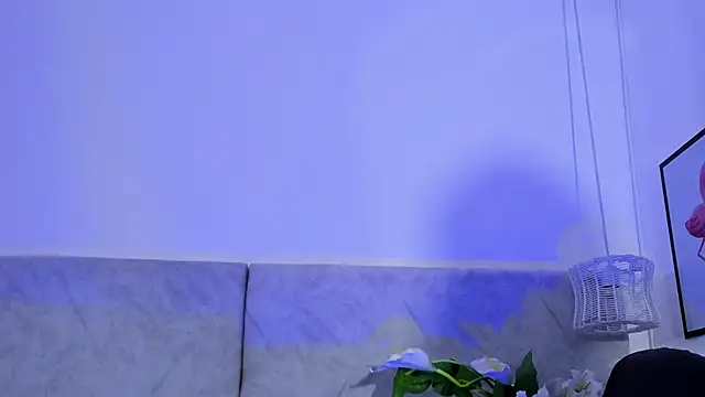 naomiii   online show from 27, 10, 2025