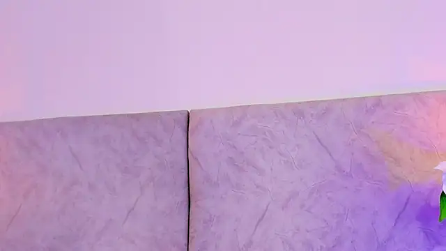 naomiii   online show from 25, 11, 2025