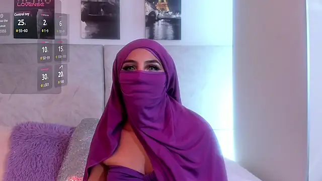 Snapshot of naomiii__ chatting on 29, 5, 2026 naomiii online show from 29, 5, 2026