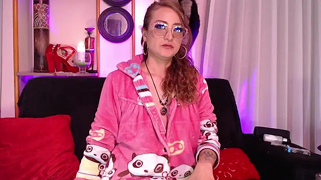 AdeleMourfg online show from 9, 3, 2025