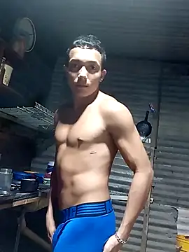 Snapshot of tayson_ chatting on 8, 2, 2025 tayson online show from 8, 2, 2025