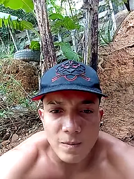 Snapshot of tayson_ chatting on 13, 2, 2025 tayson online show from 13, 2, 2025