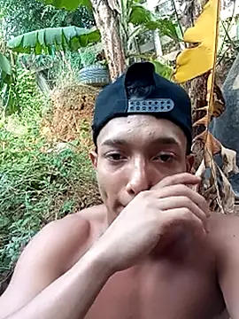 Snapshot of tayson_ chatting on 5, 3, 2025 tayson online show from 5, 3, 2025