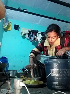 Surajpuja79 online show from 5, 12, 2025