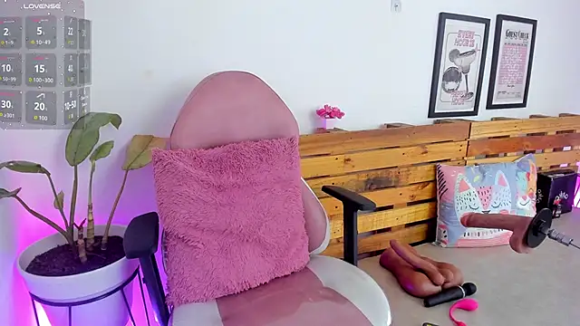 Alisson Boobs  online show from 23, 2, 2026