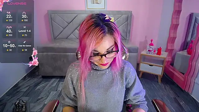 abril ch  online show from 10, 11, 2025