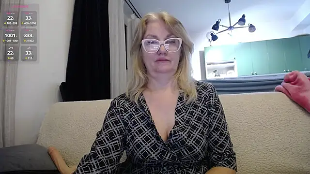 Snapshot of Blond_Woman chatting on 15, 1, 2025 Blond Woman online show from 15, 1, 2025