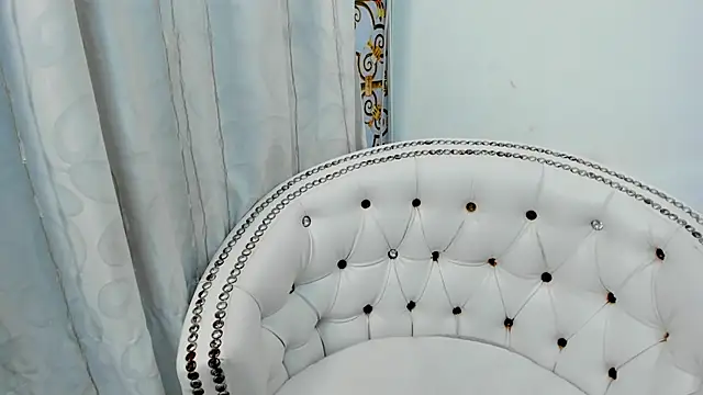 Snapshot of Analia18_ chatting on 9, 3, 2025 Analia18 online show from 9, 3, 2025