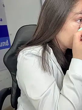 NATHALIA-28  online show from 18, 3, 2026