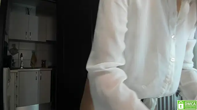 Anahi1993 online show from 17, 10, 2025