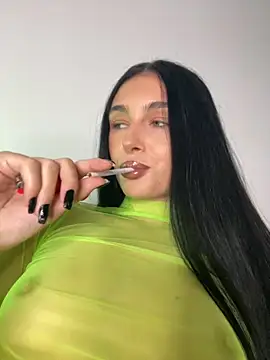 Snapshot of IvyKaelani chatting on 16, 9, 2025 IvyKaelani online show from 16, 9, 2025