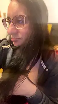 Snapshot of gloria7v05 chatting on 14, 7, 2026 gloria7v05 online show from 14, 7, 2026