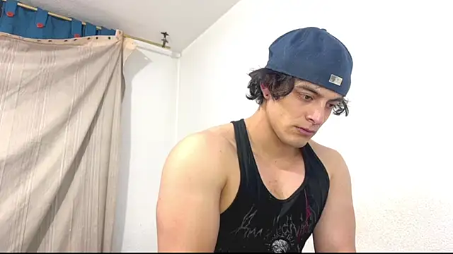 Snapshot of logan_x3 chatting on 6, 6, 2026 logan x3 online show from 6, 6, 2026