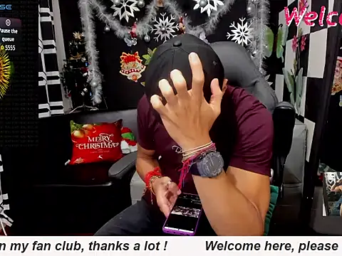 Snapshot of MikeRose94 chatting on 15, 1, 2026 MikeRose94 online show from 15, 1, 2026